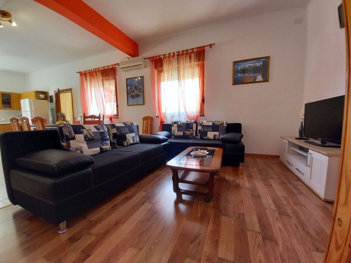 Maison avec piscine privée 8x4m à Sveti Kirin - Photo 14
