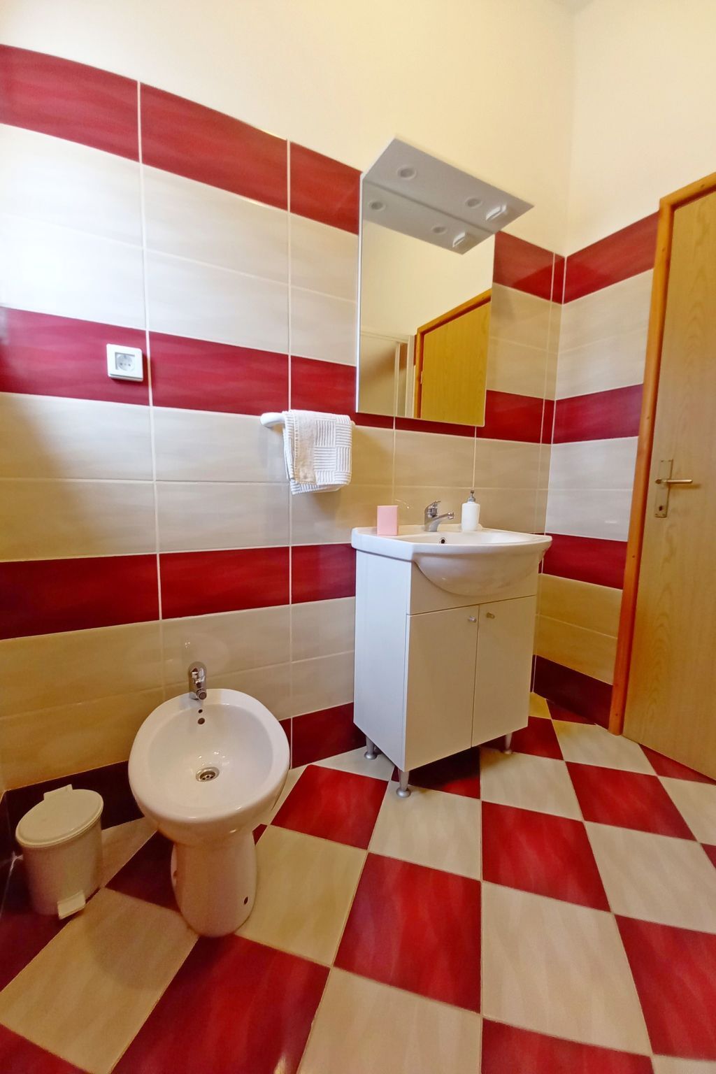Maison avec piscine privée 8x4m à Sveti Kirin - Photo 25