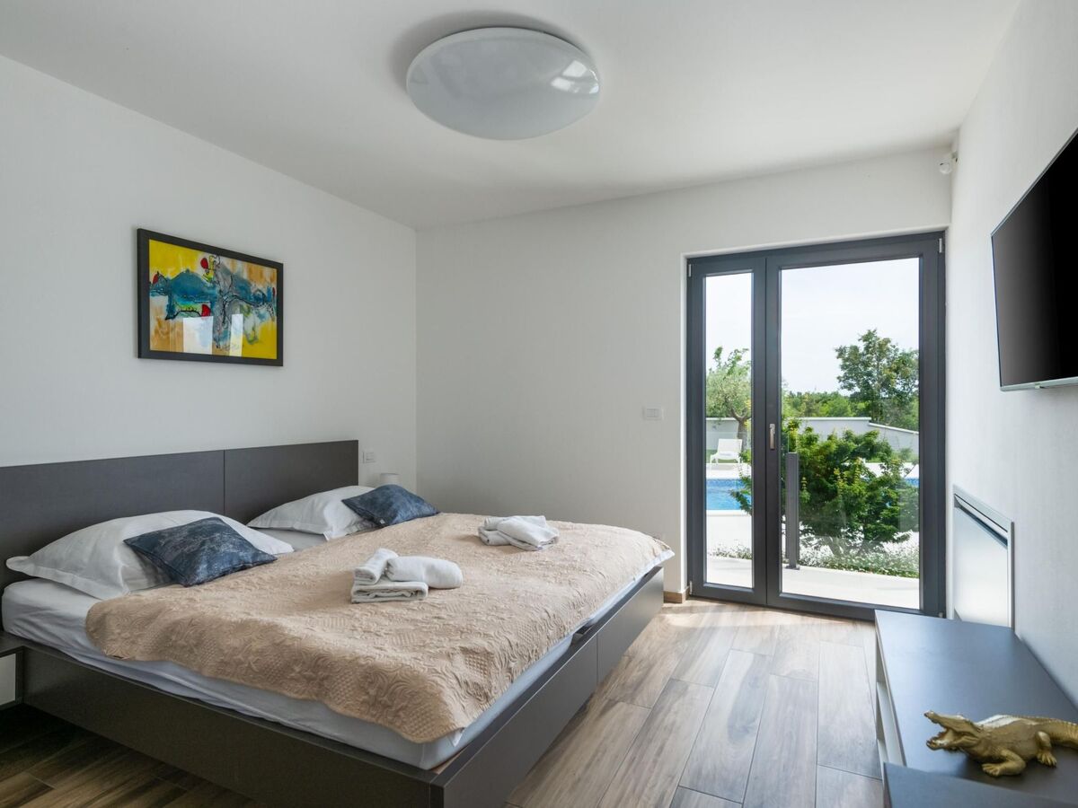 Villa EmMa – Maison 5 chambres avec piscine chauffée - Photo 4