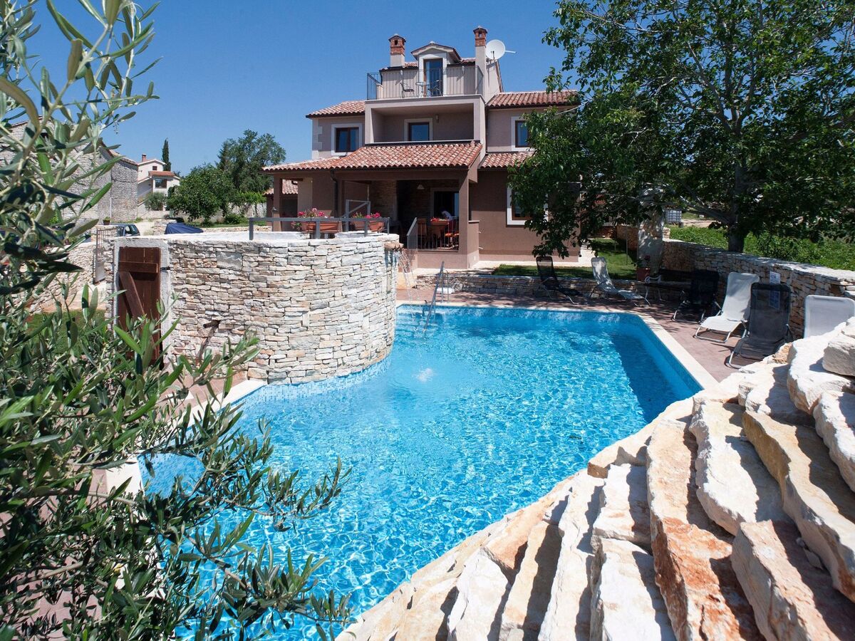 Maison 5 chambres avec piscine privée à Cukrići - Photo 10