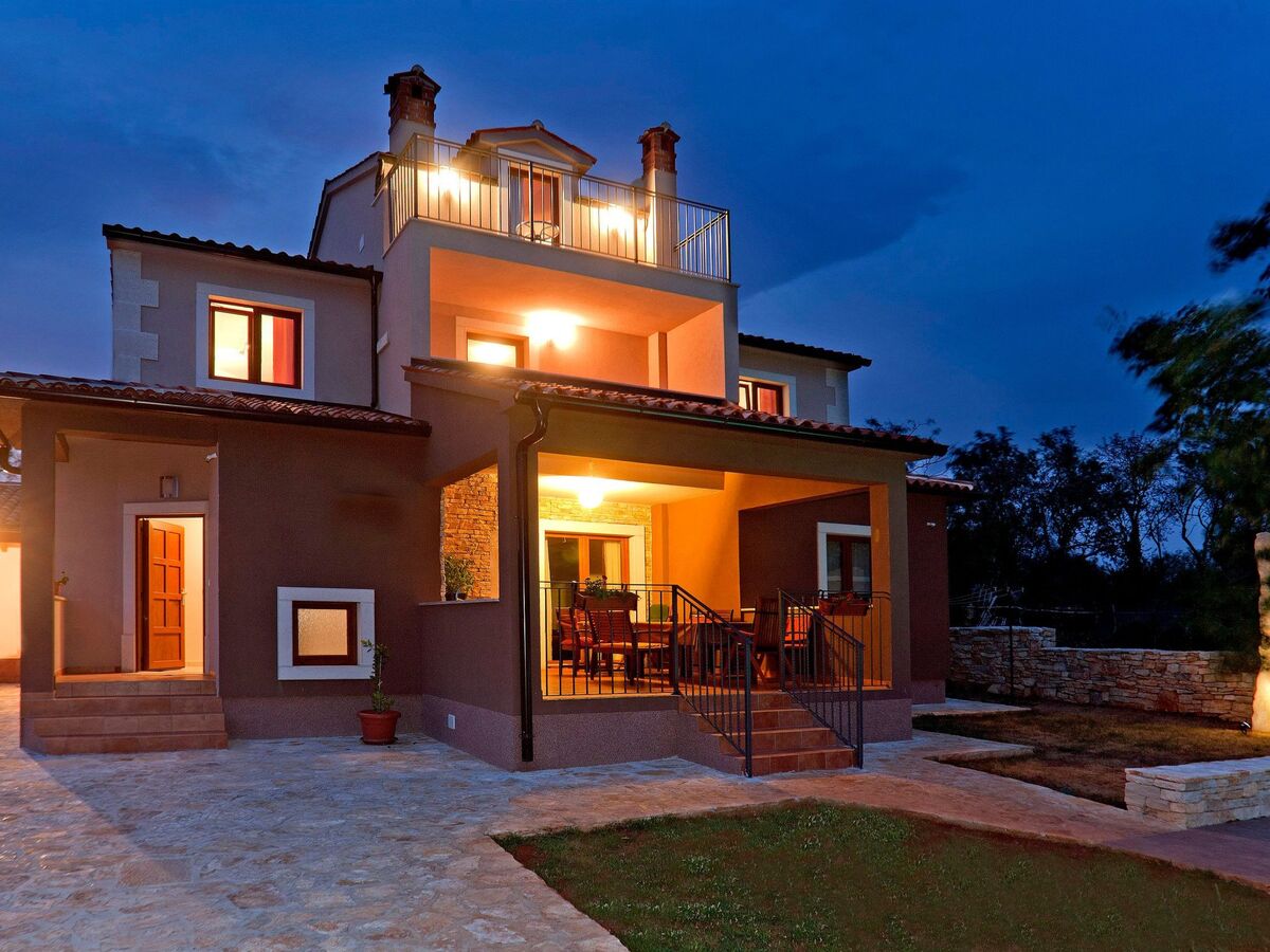 Maison 5 chambres avec piscine privée à Cukrići - Photo 11