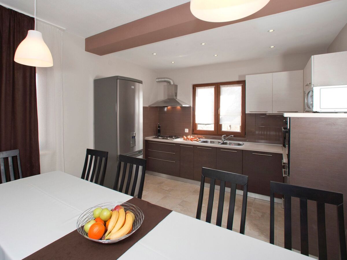 Maison 5 chambres avec piscine privée à Cukrići - Photo 14