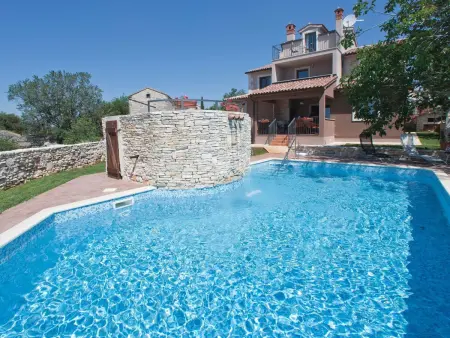 Maison 5 chambres avec piscine privée à Cukrići