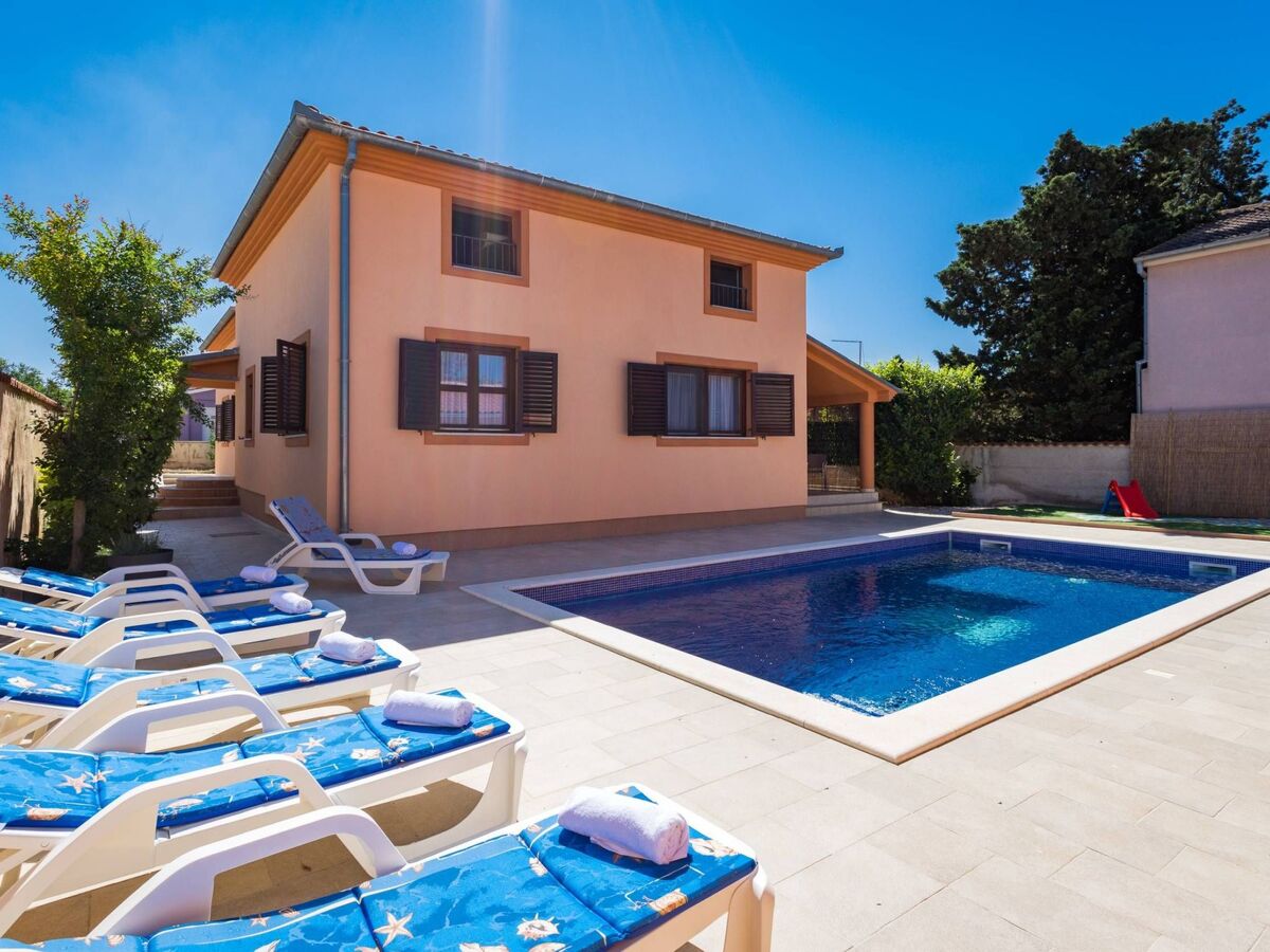 Villa Ena : maison 8 pers., piscine privée près de Pula - Photo 2