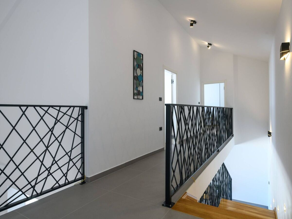 Villa Grande à Juršići, piscine et courts de sport - Photo 26