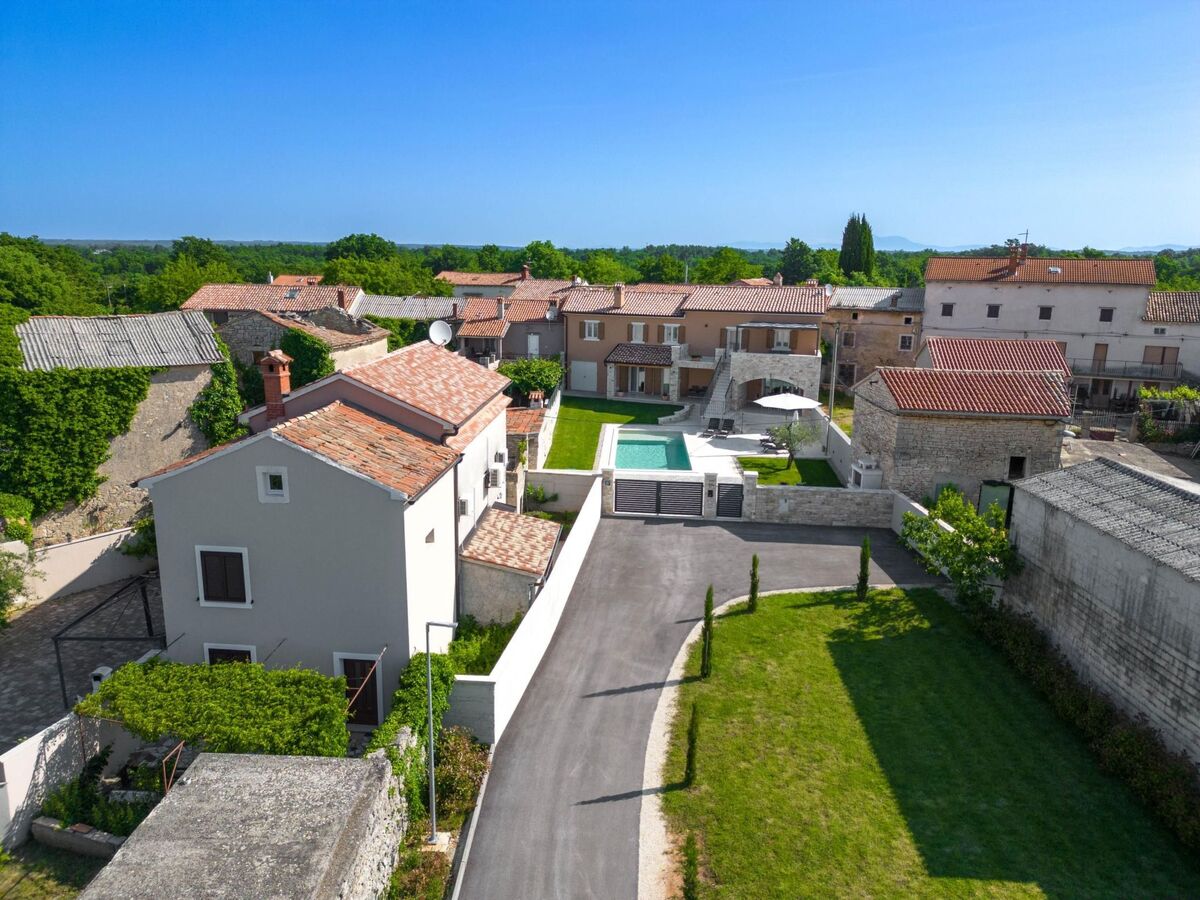Villa Grande à Juršići, piscine et courts de sport - Photo 43