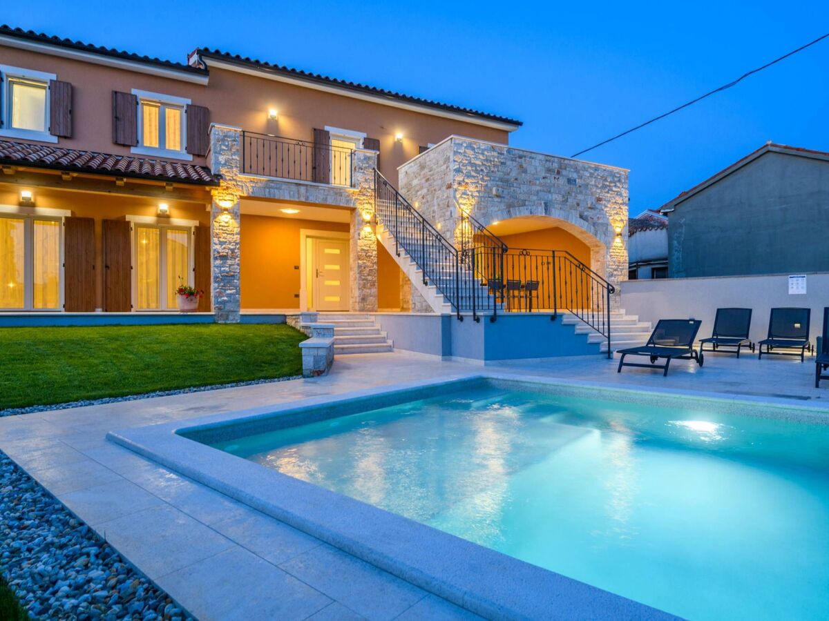 Villa Grande à Juršići, piscine et courts de sport - Photo 49