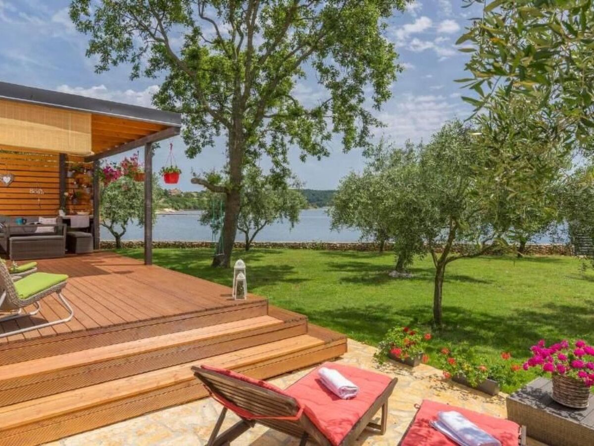 Beach House Ive : maison avec piscine et jacuzzi face à l'Adriatique - Photo 2