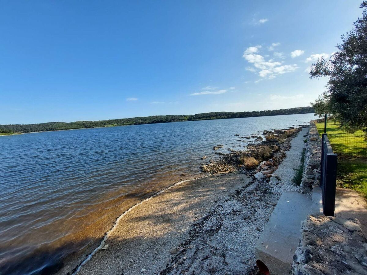 Beach House Ive : maison avec piscine et jacuzzi face à l'Adriatique - Photo 27