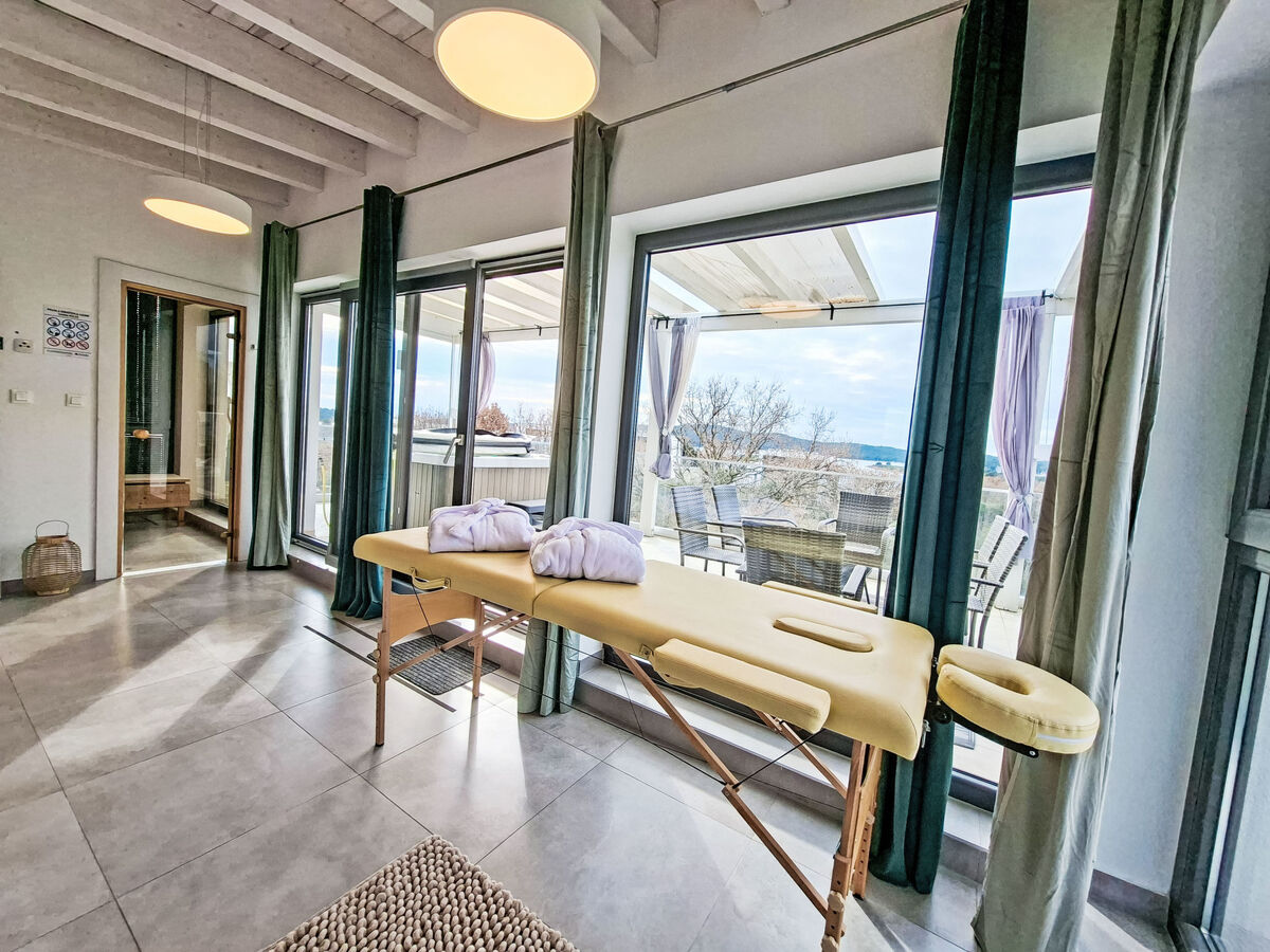 Villa Stella, maison 7 chambres avec penthouse spa à Bokordici - Photo 14