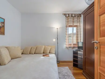 Maison en pierre Peresiji, piscine et cuisine extérieure : photo 21