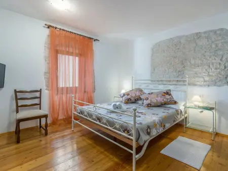 Maison en pierre Peresiji, piscine et cuisine extérieure : photo 42