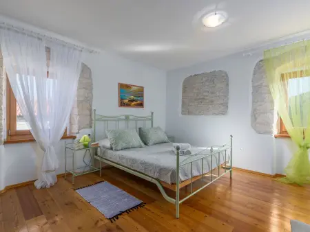 Maison en pierre Peresiji, piscine et cuisine extérieure : photo 43