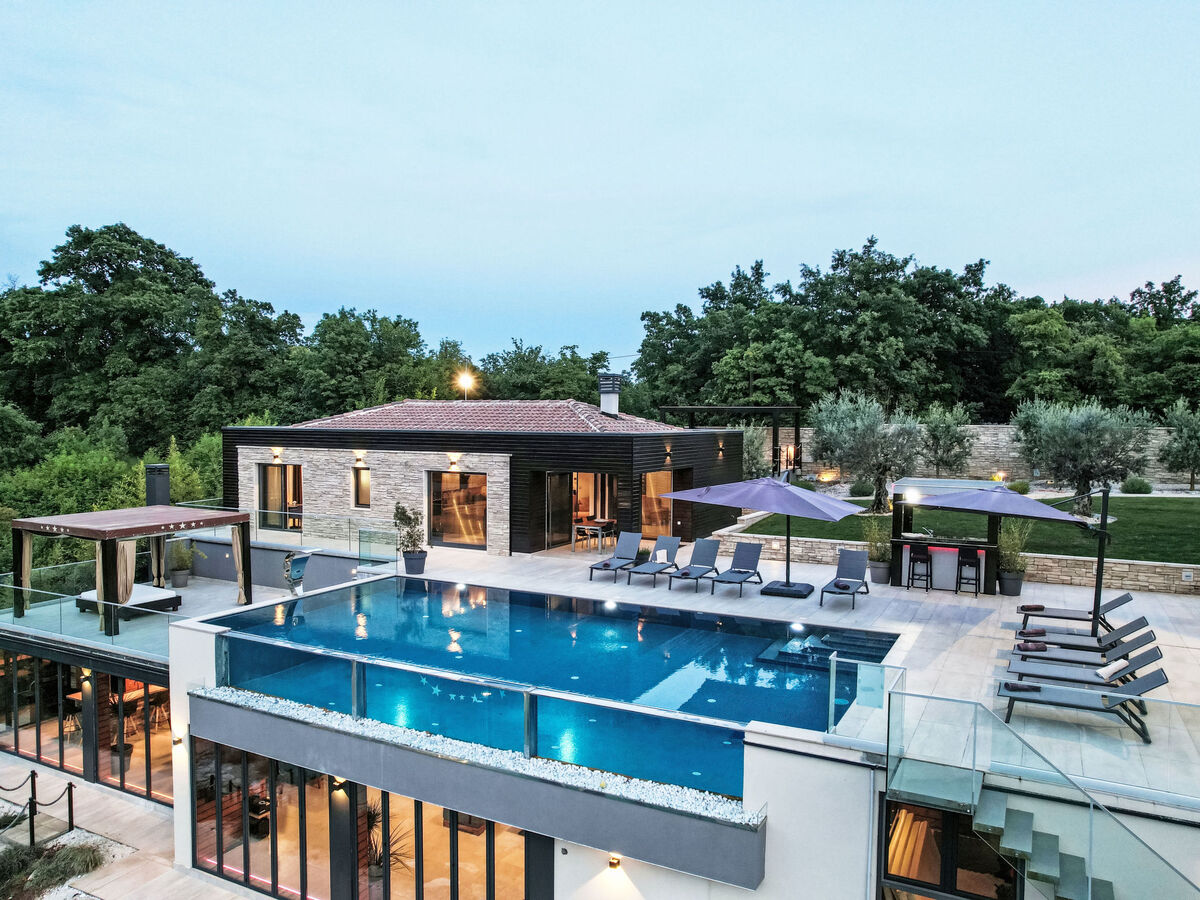 Villa Ambienta : maison 7 chambres avec spa et piscine - Photo 2