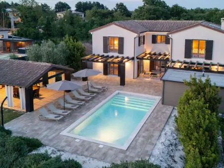 Villa Santi : maison 5 chambres avec piscine privée : photo 45