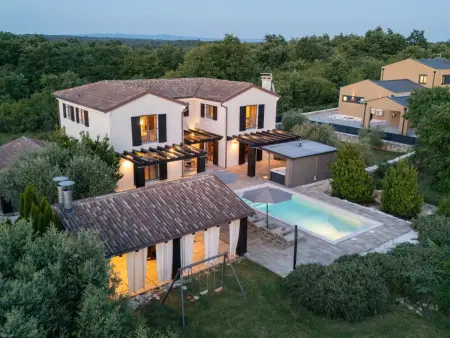 Villa Santi : maison 5 chambres avec piscine privée : photo 47