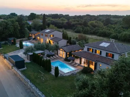 Villa Leonardo - Maison 12 pers. avec piscine à Bokordici : photo 48