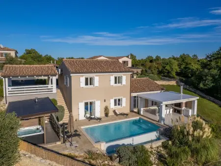 Villa Monet à Bokordici : maison 11 pers. avec piscine et spa : photo 2