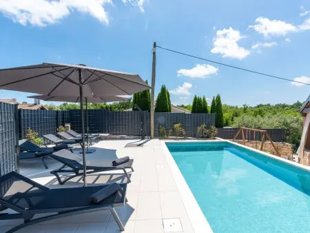 Villa Luna : maison 8 pers., piscine et jardin clos : photo 5