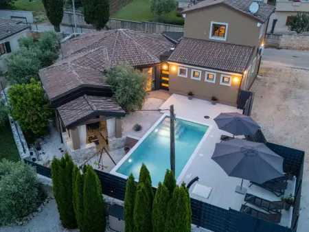 Villa Luna : maison 8 pers., piscine et jardin clos : photo 44