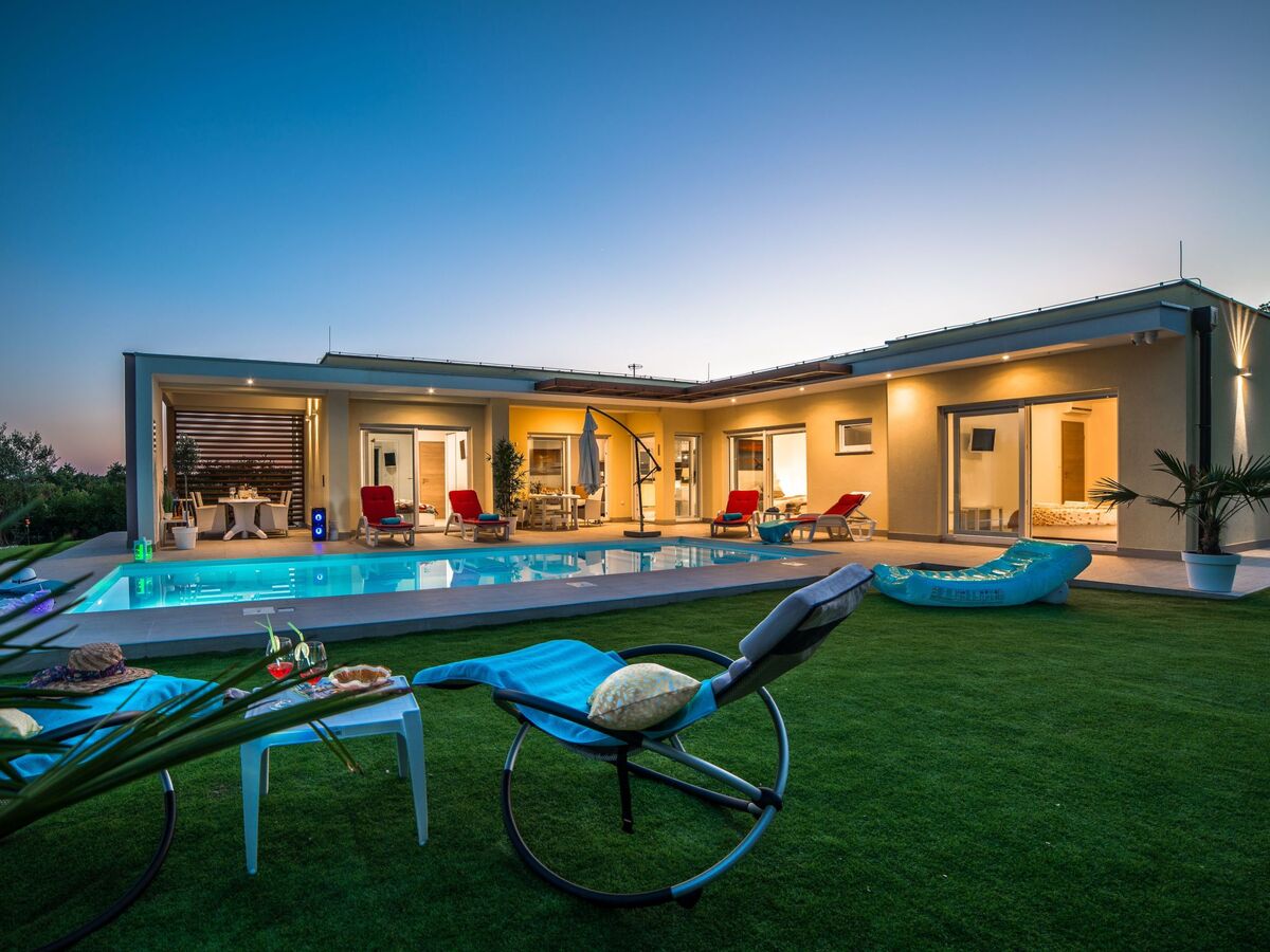 Maison avec piscine chauffée privée pour 6 personnes - Photo 4