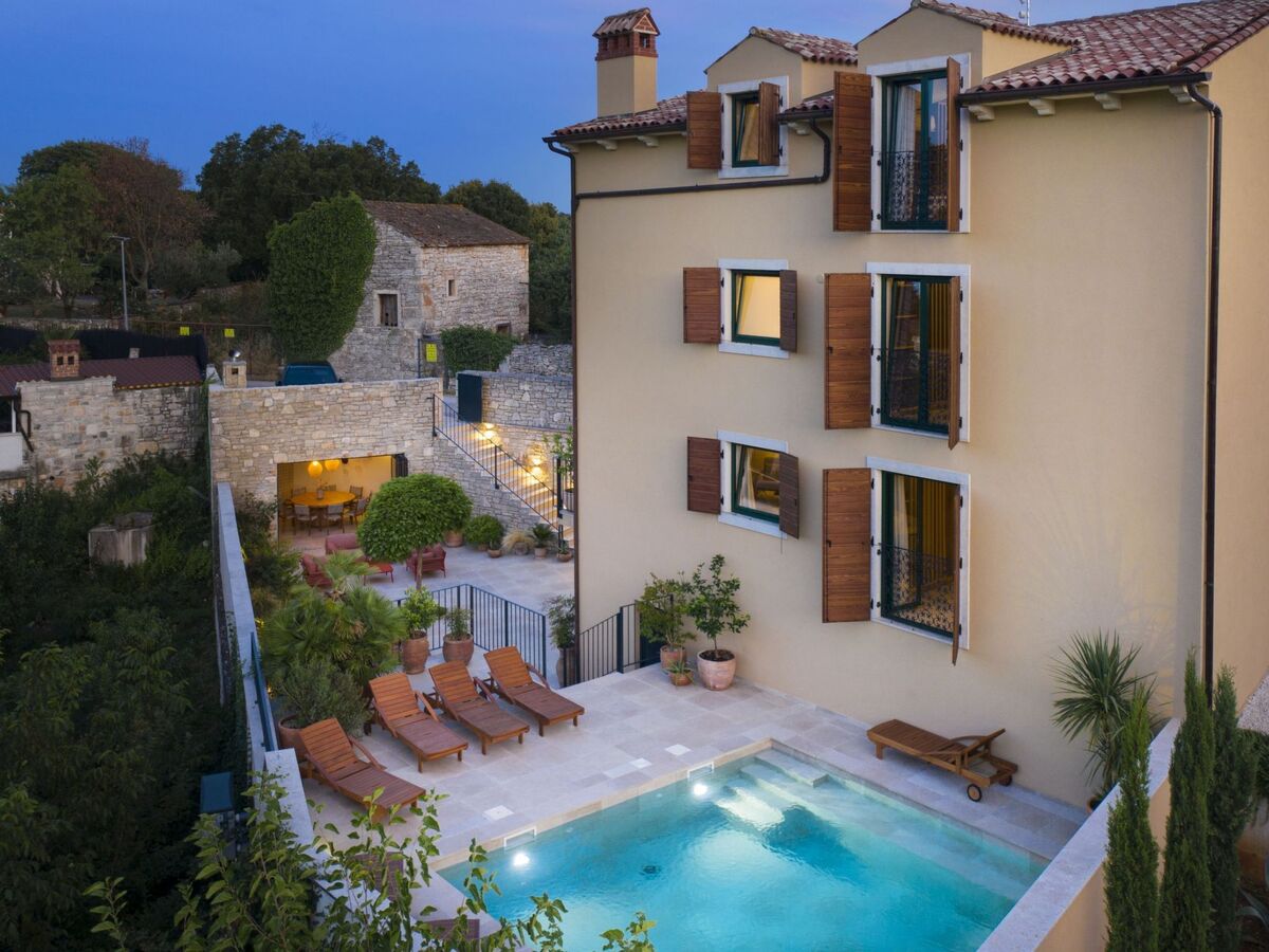 Villa Casa Nova – 7 chambres, spa et piscine à Bale - Photo 2