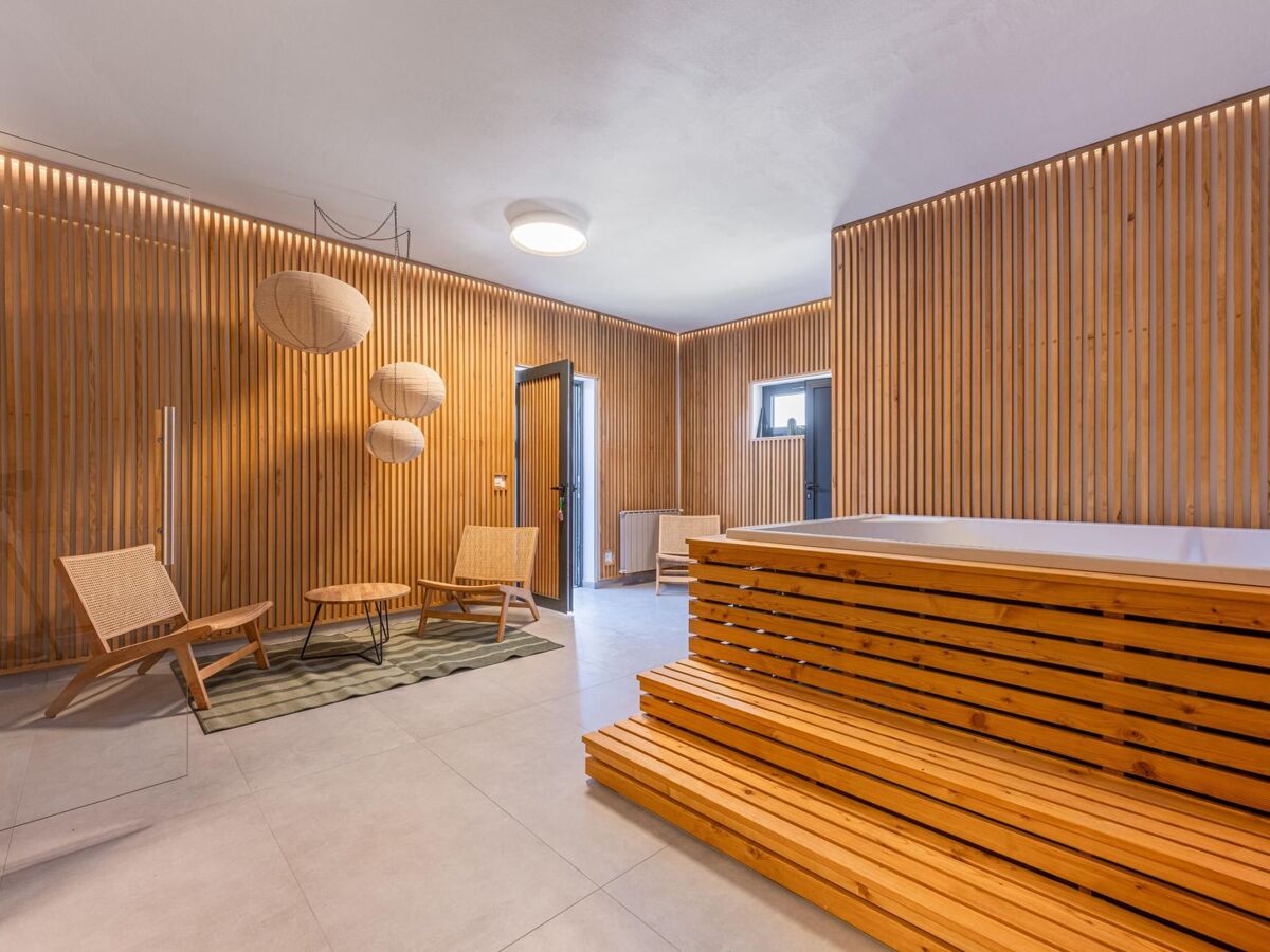 Villa Casa Nova – 7 chambres, spa et piscine à Bale - Photo 12