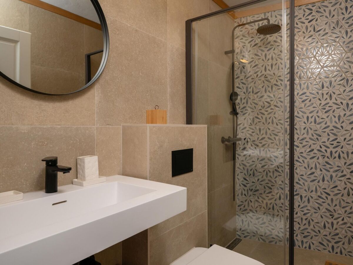 Villa Casa Nova – 7 chambres, spa et piscine à Bale - Photo 34