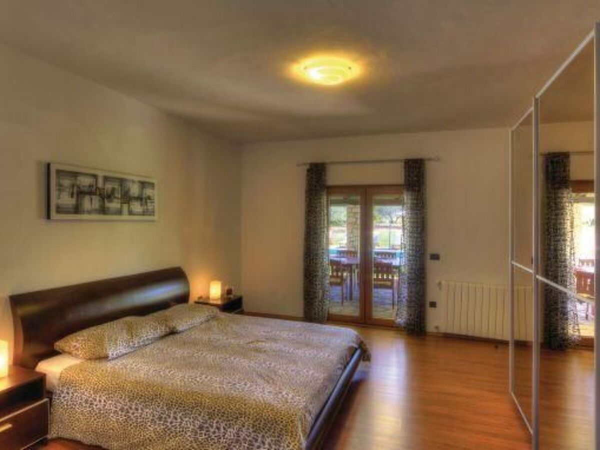 Villa Istrie 4 ch, jardin oliviers, piscine 40m² - Photo 8