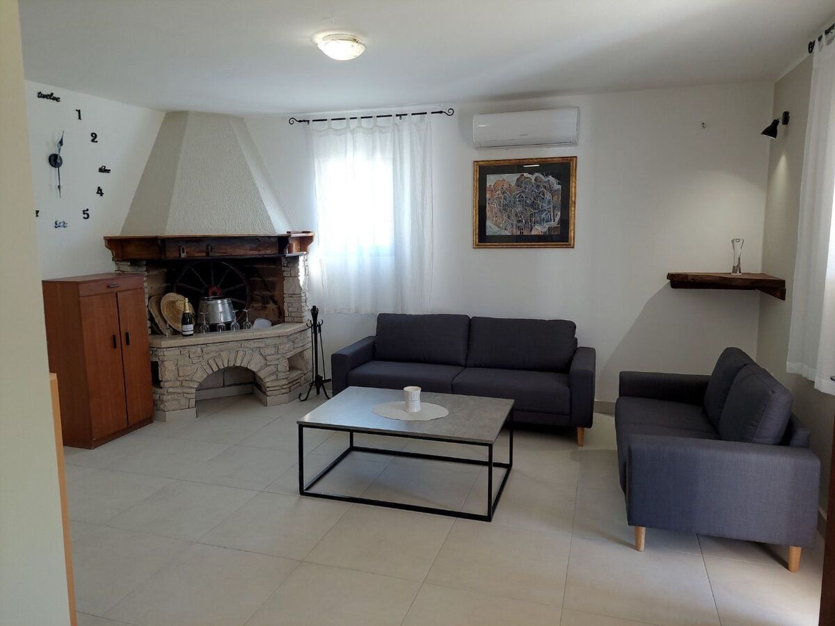Marmelo – Maison avec jacuzzi privatif à Peroj - Photo 47