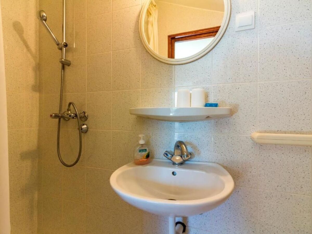 Marmelo – Maison avec jacuzzi privatif à Peroj - Photo 58