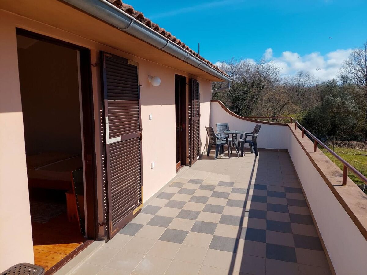 Marmelo – Maison avec jacuzzi privatif à Peroj - Photo 60