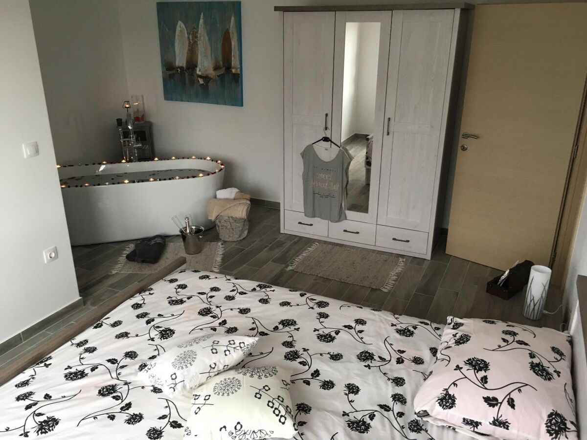 Villa avec piscine d'eau salée, sauna et jacuzzi à Vodnjan - Photo 10