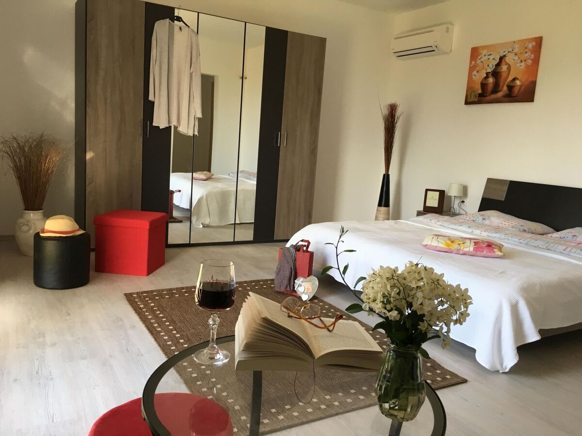 Villa avec piscine d'eau salée, sauna et jacuzzi à Vodnjan - Photo 14
