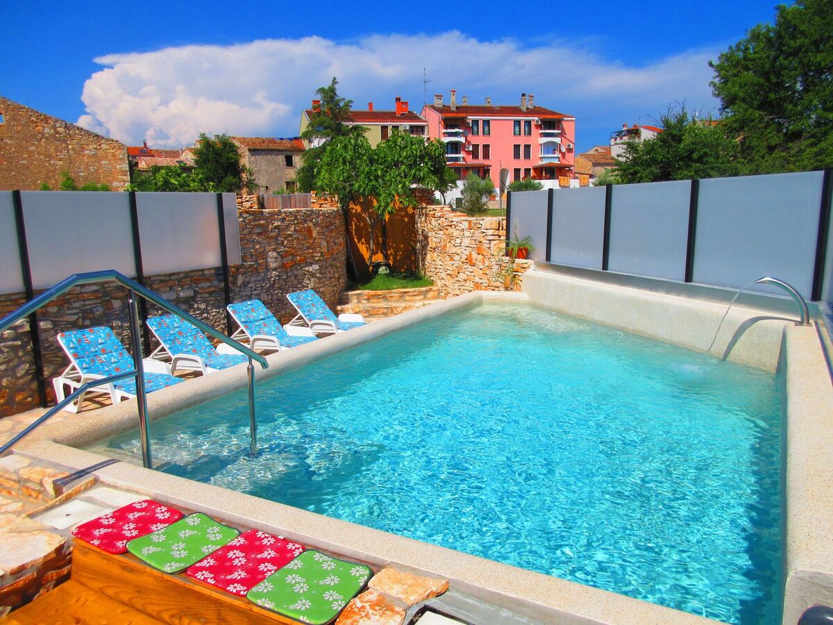 Maison Mondrian avec piscine privée à Vodnjan - Photo 1
