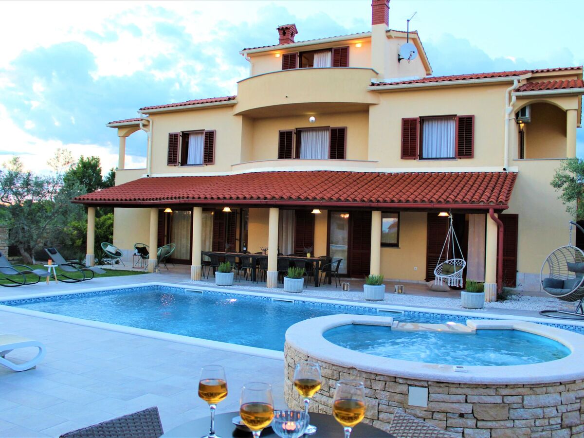 Villa 10 chambres avec piscine chauffée et vue sur l'archipel - Photo 14