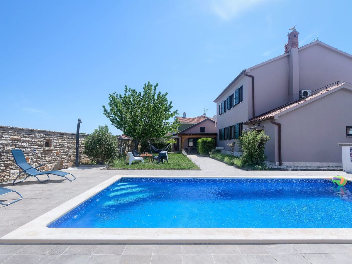 Villa Valbandon : maison 10 pers., piscine et sauna à Fažana - Photo 1