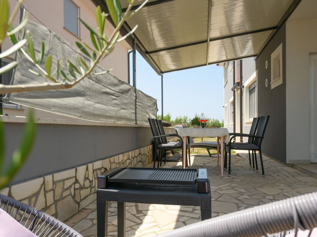 Gracijela, maison 8 pers. à Fažana avec jardin - Photo 3