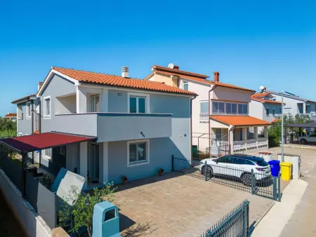 Gracijela, maison 8 pers. à Fažana avec jardin