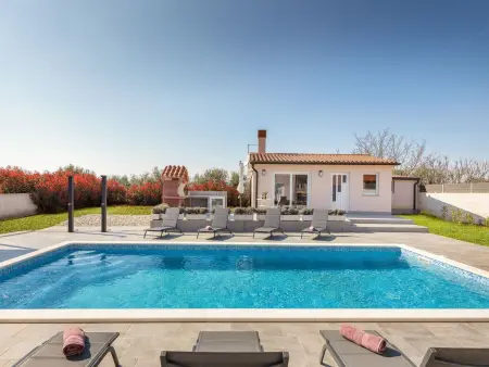 Villa Berg 2 : maison 12 pers, piscine privée chauffée : photo 6