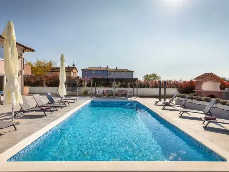 Villa Berg 2 : maison 12 pers, piscine privée chauffée : photo 10