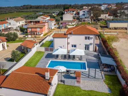 Villa Berg 2 : maison 12 pers, piscine privée chauffée : photo 16