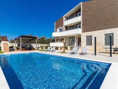Villa Berg avec piscine privée chauffée, 12 personnes : photo 3