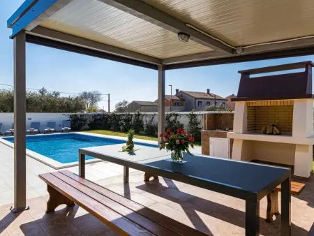Villa Berg avec piscine privée chauffée, 12 personnes : photo 7