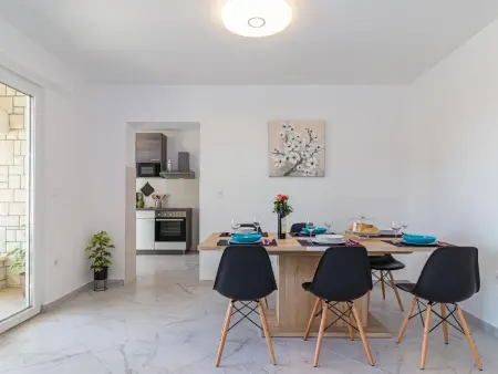 Villa Berg avec piscine privée chauffée, 12 personnes : photo 40
