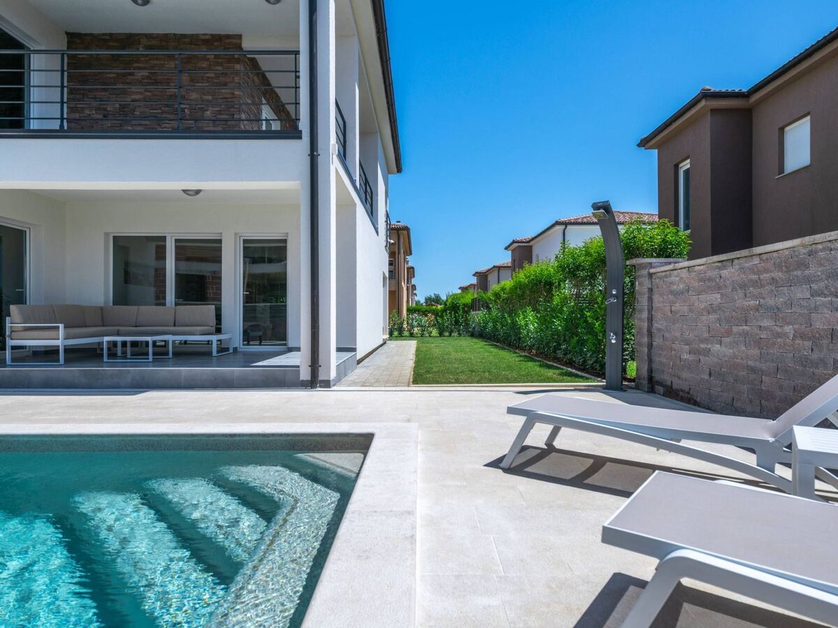 Villa Sunsea, 4 chambres avec piscine chauffée à Vodnjan - Photo 2