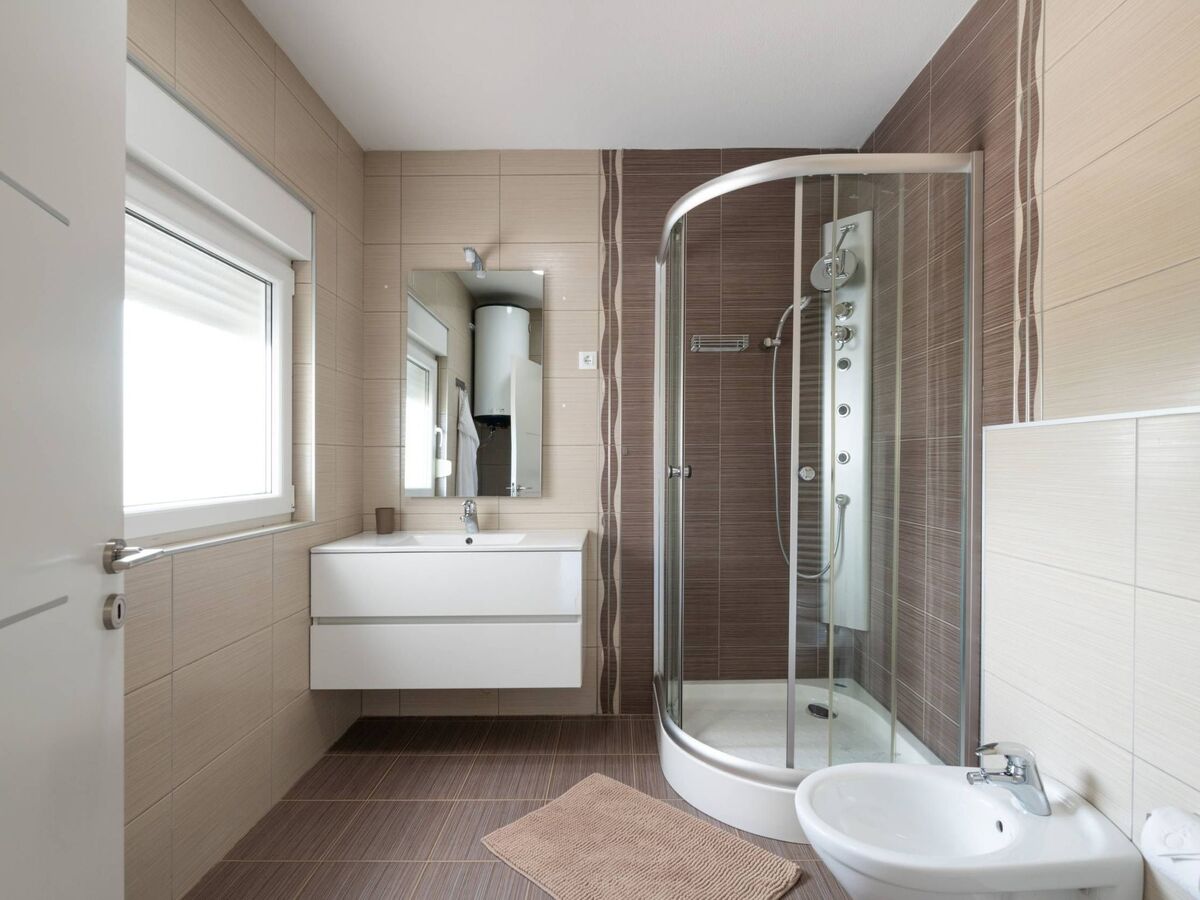 Villa Sunsea, 4 chambres avec piscine chauffée à Vodnjan - Photo 17