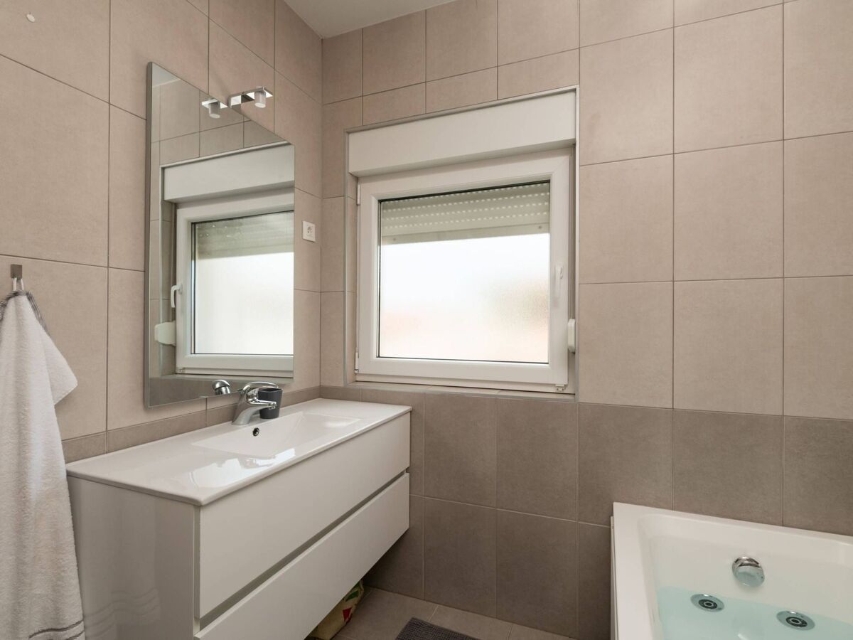 Villa Sunsea, 4 chambres avec piscine chauffée à Vodnjan - Photo 23