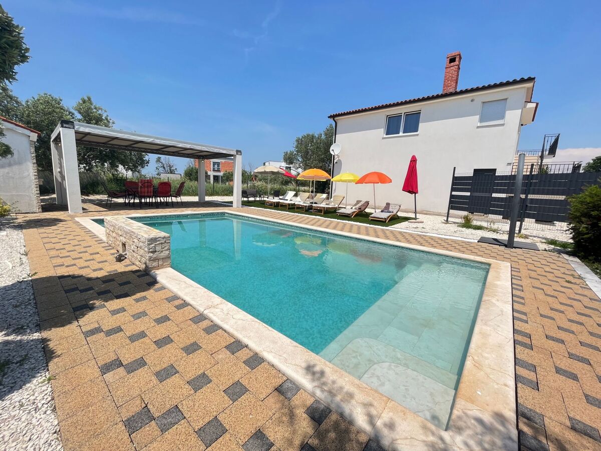 Maison 6 pers. avec piscine chauffée à Galižana - Photo 2