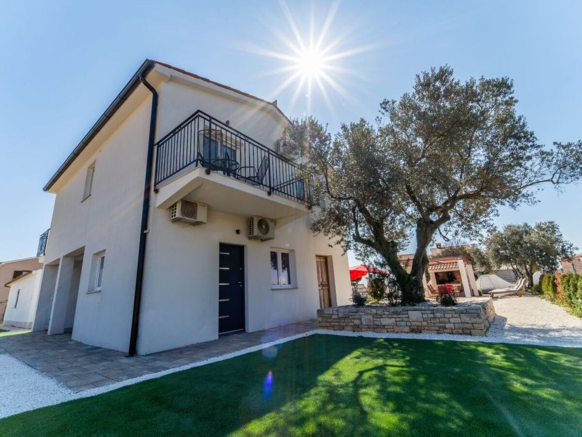 Maison 6 pers. avec piscine chauffée à Galižana - Photo 12